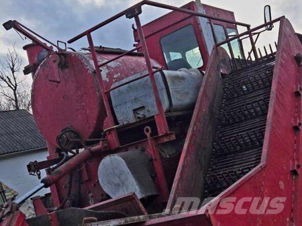  Самохідний гарбузозбиральний комбайн 57 Sonstige Erntemaschinen