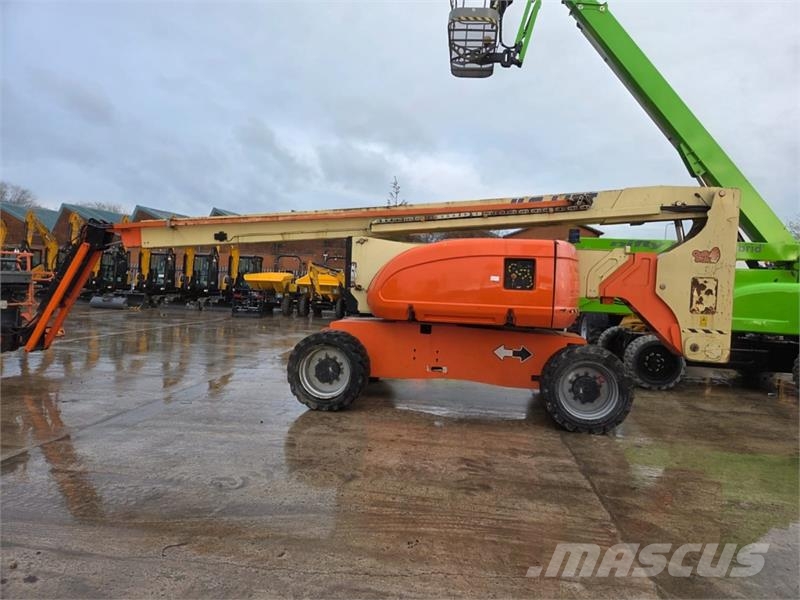 JLG 800AJ Telescopic Boom Lift (2014) Excavadoras sobre orugas