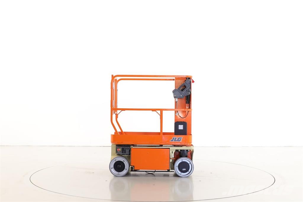 JLG 1230ES رافعات السارية الرأسية