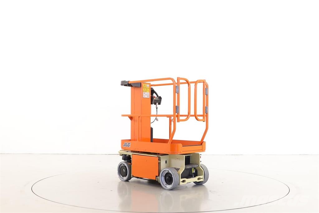 JLG 1230ES رافعات السارية الرأسية