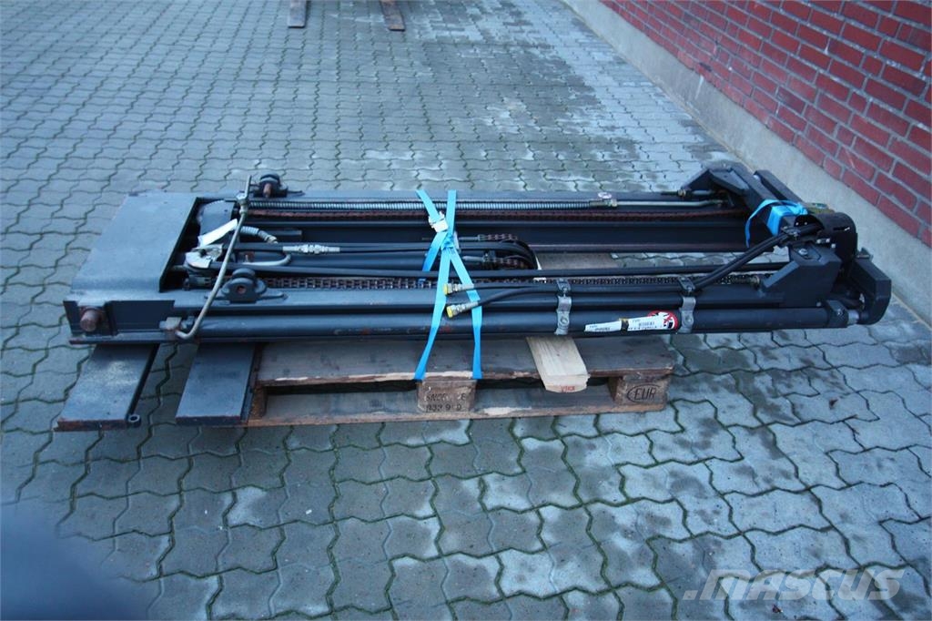 Linde 162.92571428571 Mástiles
