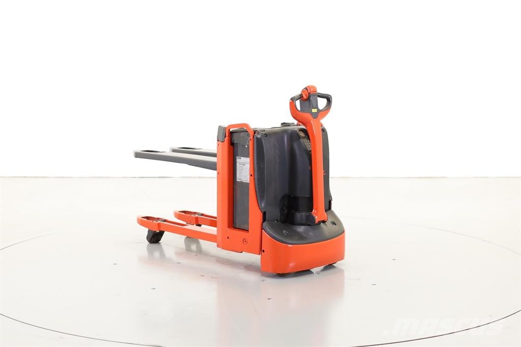 Linde T16 L 1152 Pedestrian power pallet trucks