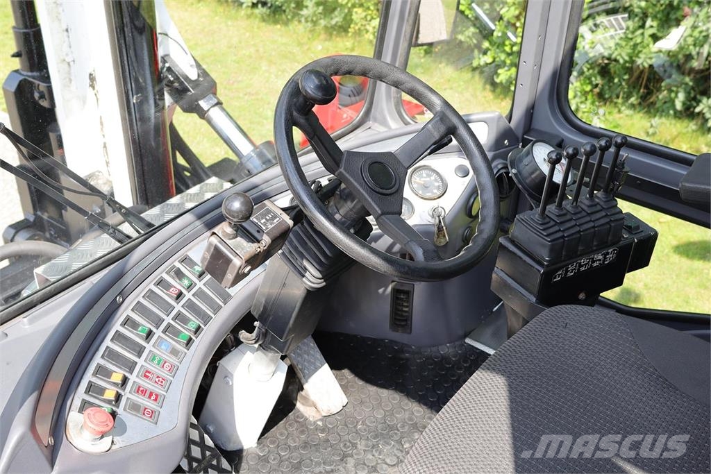 Svetruck 13,6 60 32 Dīzeļa autoiekrāvēji