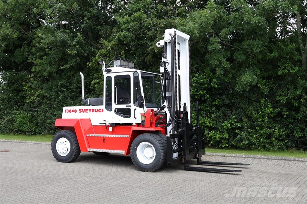 Svetruck 13,6 60 32 Dīzeļa autoiekrāvēji