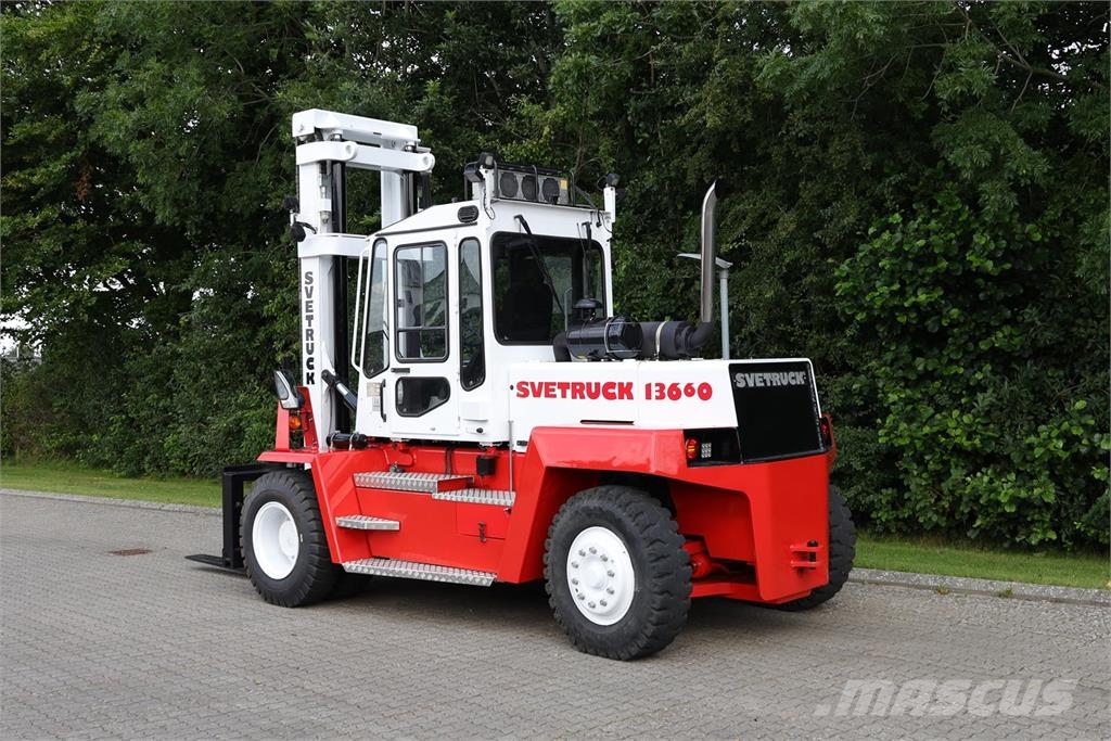Svetruck 13,6 60 32 Dīzeļa autoiekrāvēji