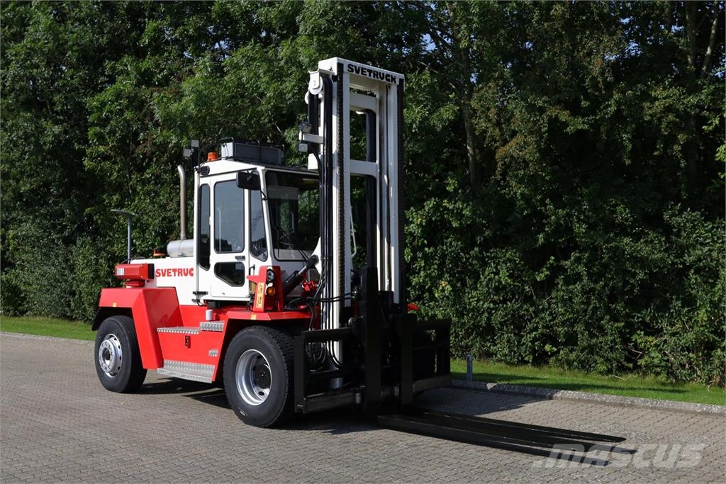Svetruck 13,6 60 32 Dīzeļa autoiekrāvēji