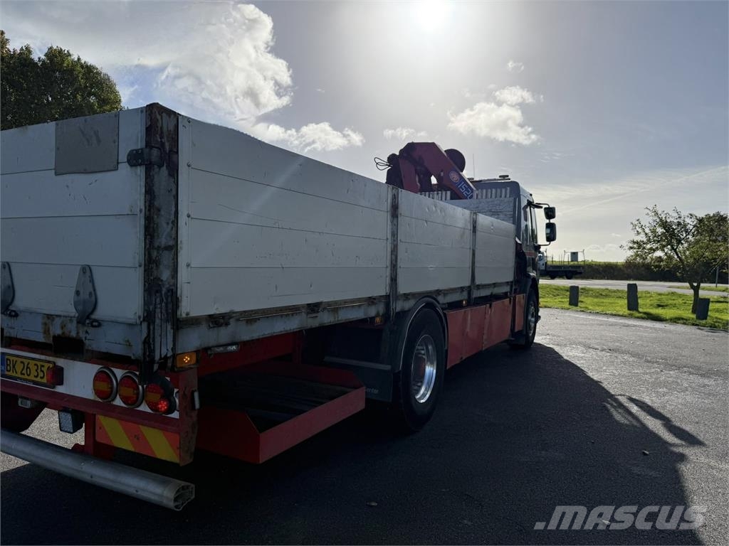 Volvo FE320 HMF1520 Camion plateau ridelle avec grue