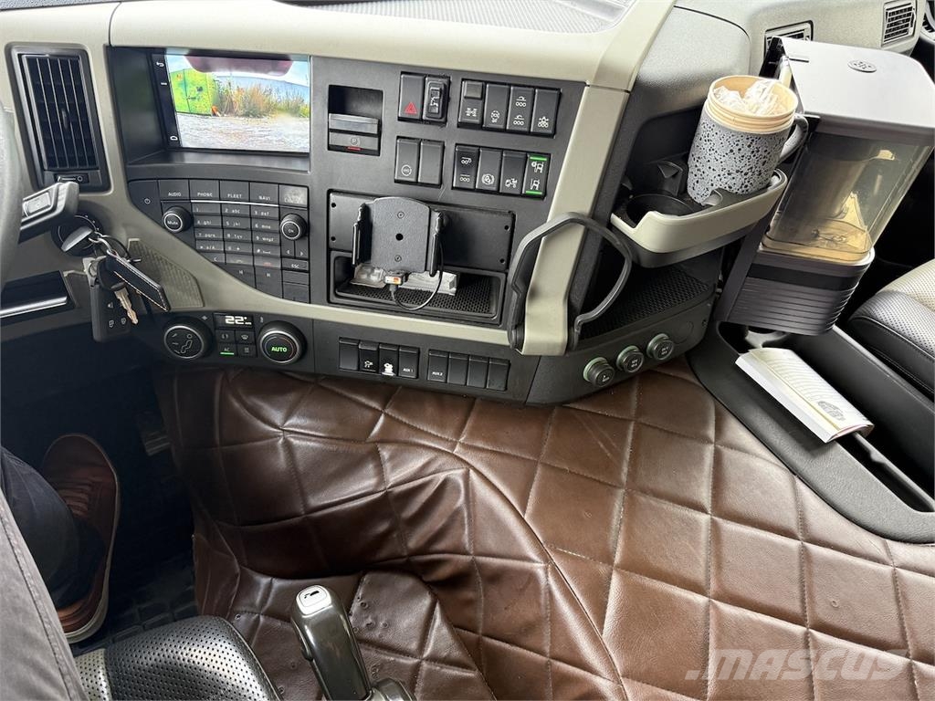 Volvo FM500 起重可拆卸式卡車