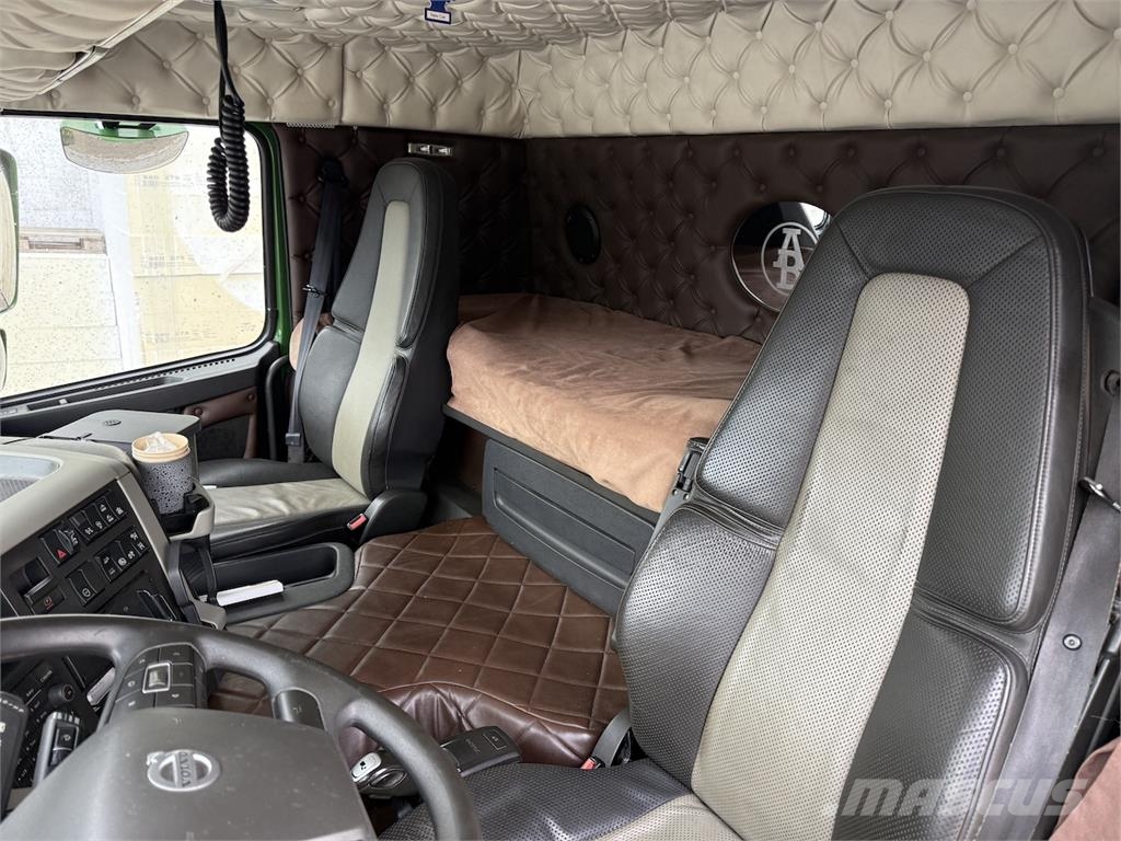 Volvo FM500 起重可拆卸式卡車