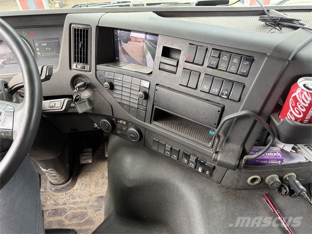 Volvo FMX500 Lastväxlare med kabellift