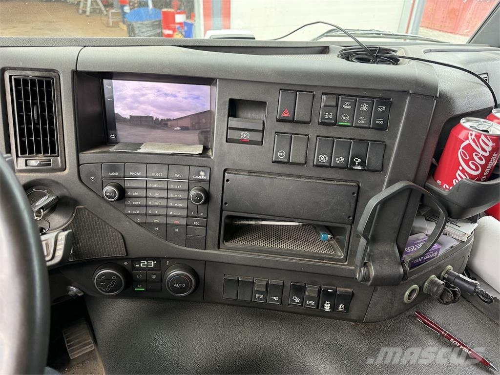 Volvo FMX500 Lastväxlare med kabellift