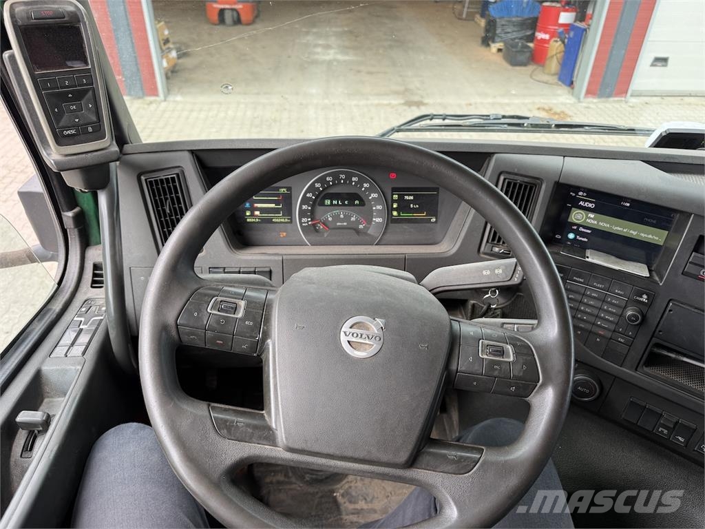 Volvo FMX500 Lastväxlare med kabellift