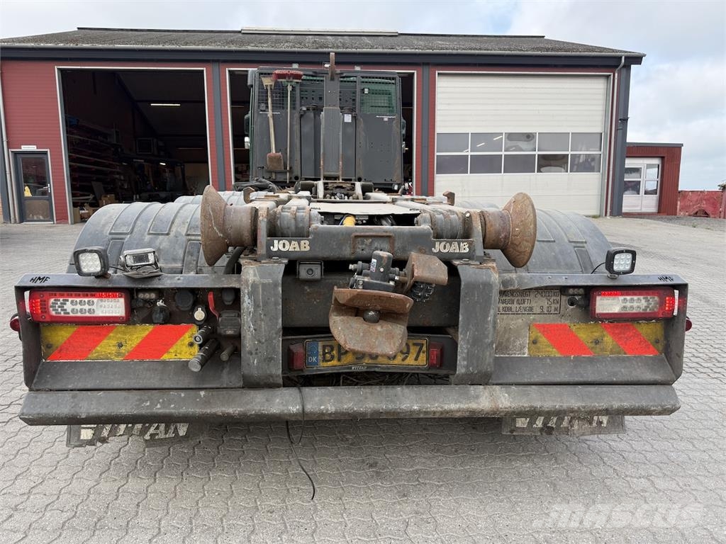 Volvo FMX500 Lastväxlare med kabellift