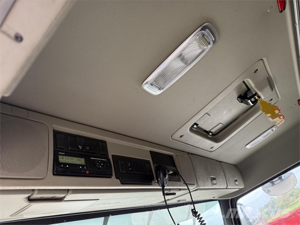 Volvo FMX500 Lastväxlare med kabellift