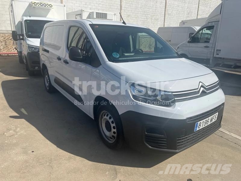 Citroën BERLINGO XL هيكل صندوقي