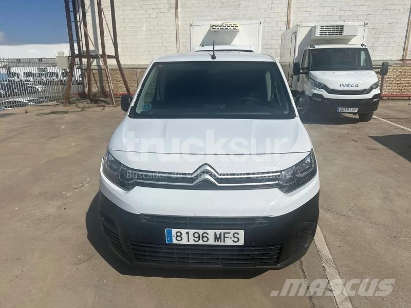 Citroën BERLINGO XL هيكل صندوقي