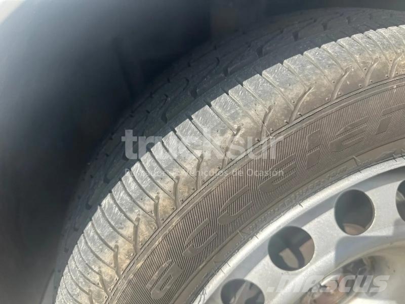 Citroën BERLINGO XL هيكل صندوقي