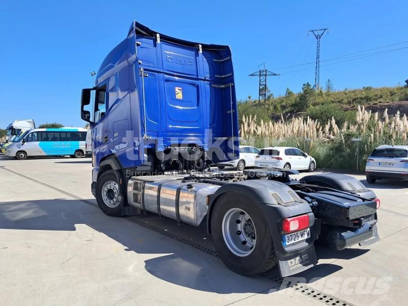 DAF XG530FT EQUIPO HIDRAULICO Sadulveokid