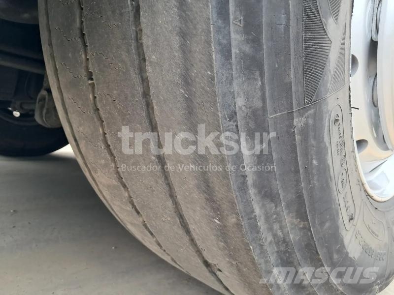 DAF XG530FT EQUIPO HIDRAULICO Sadulveokid