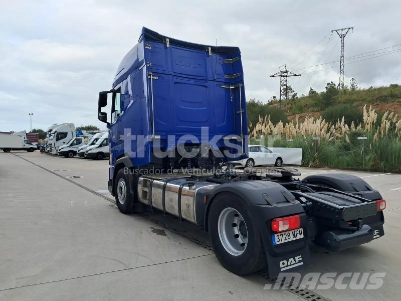 DAF XG530FT EQUIPO HIDRAULICO Sadulveokid