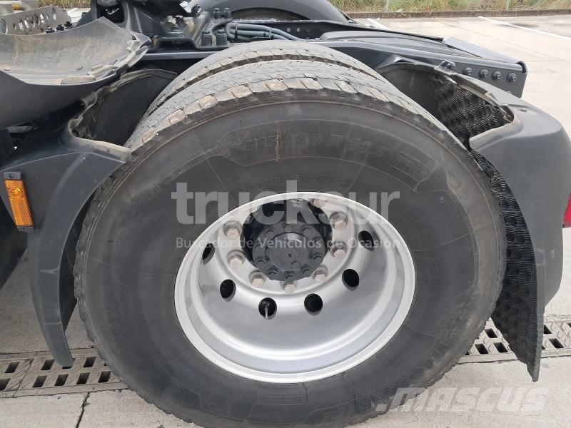 DAF XG530FT EQUIPO HIDRAULICO Sadulveokid