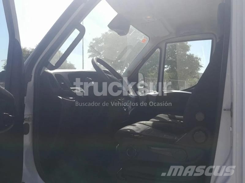 Iveco 72C18 8P FRC-X MULTI CARNICO ME THK E6 Skapbiler