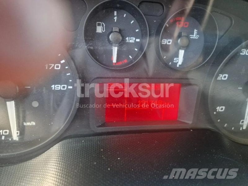 Iveco DAILY 35C16H 20M/PLAT Vehículos de caha cerrada