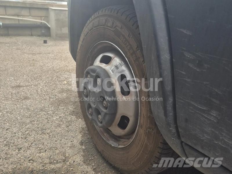 Iveco DAILY 35C16H 20M/PLAT Furgonetas de caja cerrada