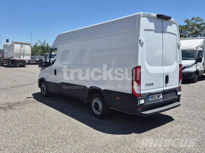 Iveco DAILY 35S16 12M3 هيكل صندوقي
