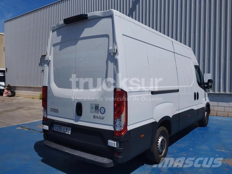 Iveco DAILY 35S16 12M3 هيكل صندوقي