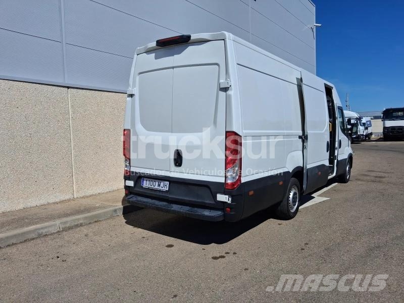 Iveco DAILY 35S16 16M3 هيكل صندوقي