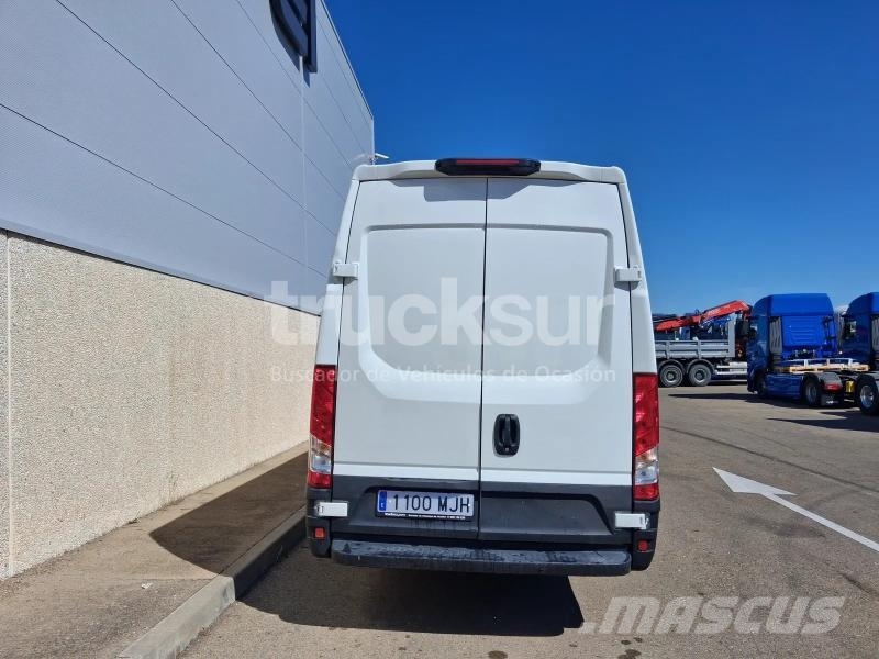 Iveco DAILY 35S16 16M3 هيكل صندوقي