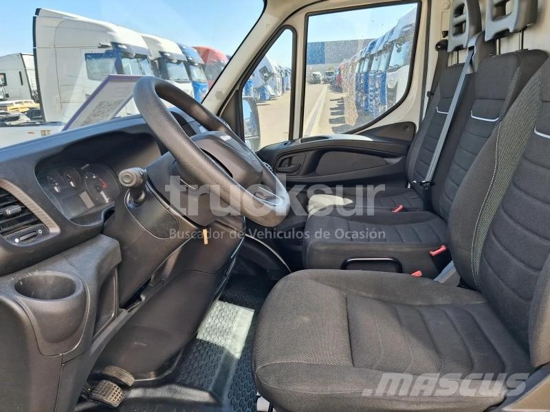 Iveco DAILY 35S16 16M3 هيكل صندوقي