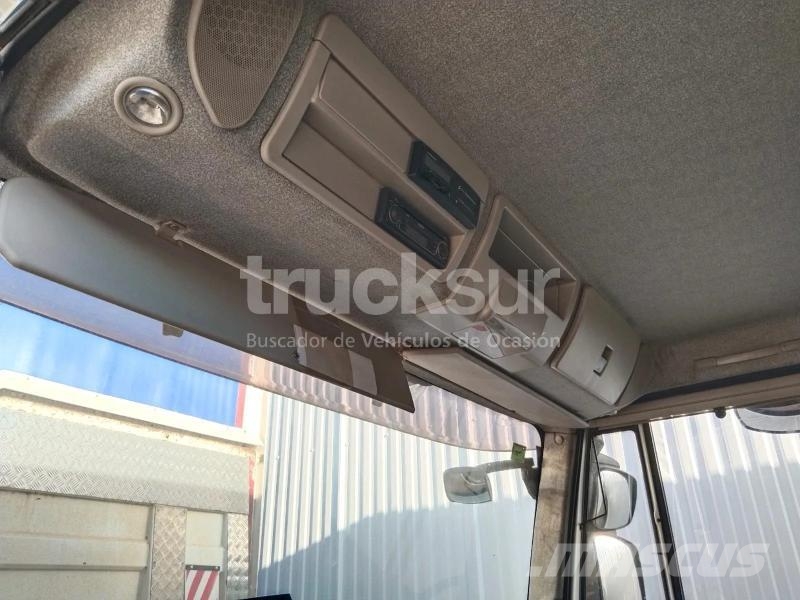 Iveco Eurocargo Camiones con caja de remolque