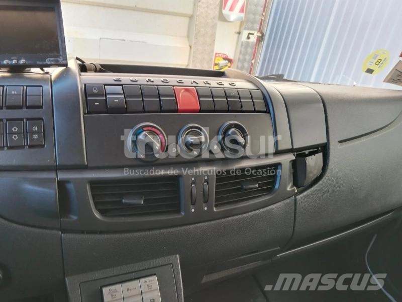 Iveco Eurocargo Camiones con caja de remolque