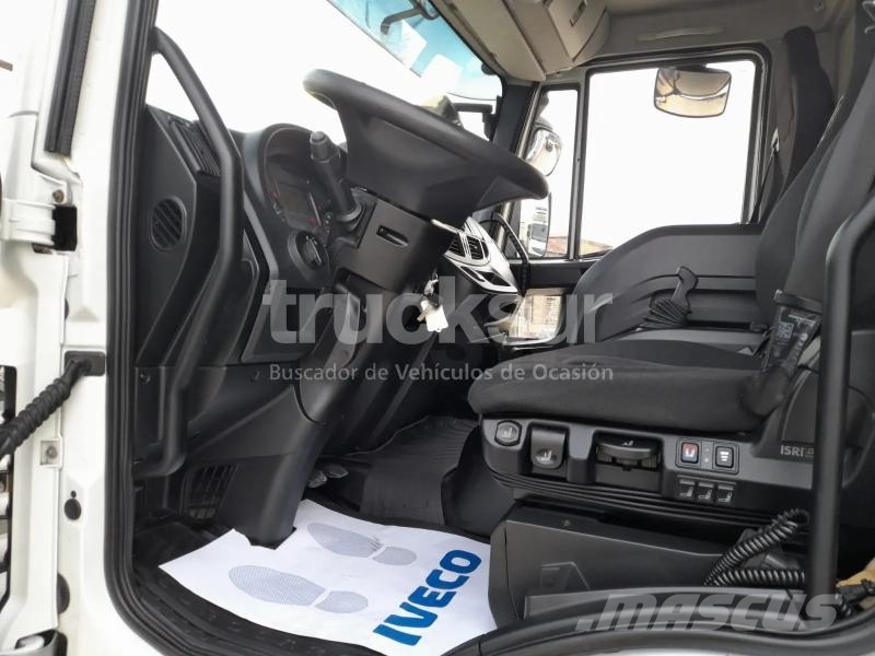 Iveco EUROCARGO 140E 250 Camiones de caja de lona