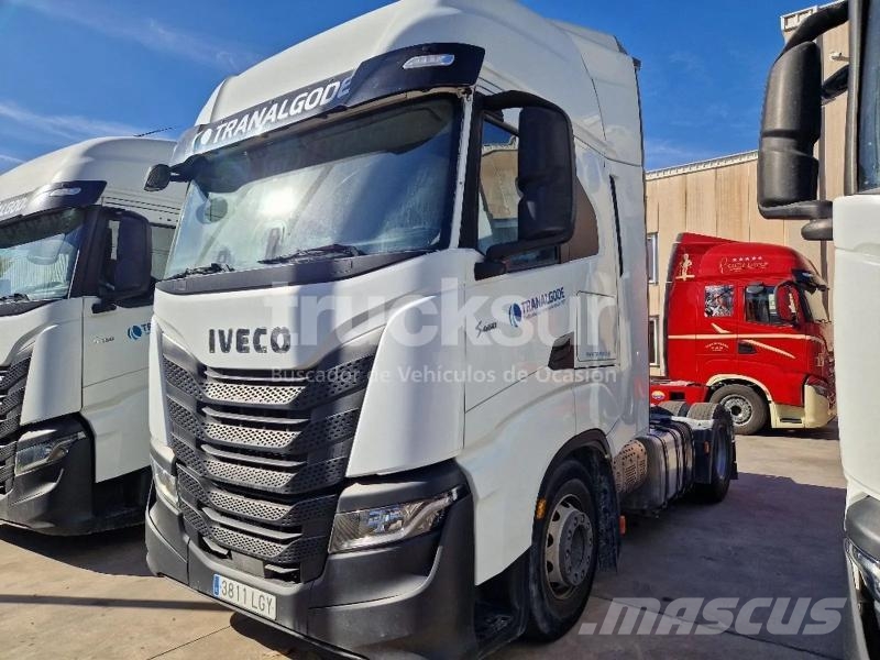 Iveco S-WAY AS440S46T/P Naudoti vilkikai