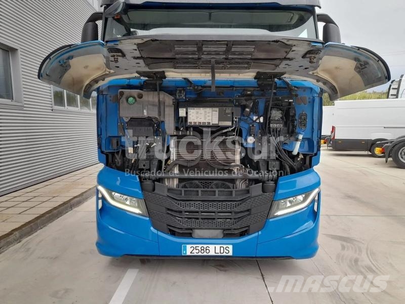 Iveco S-WAY AS440S46T/P Autotractoare