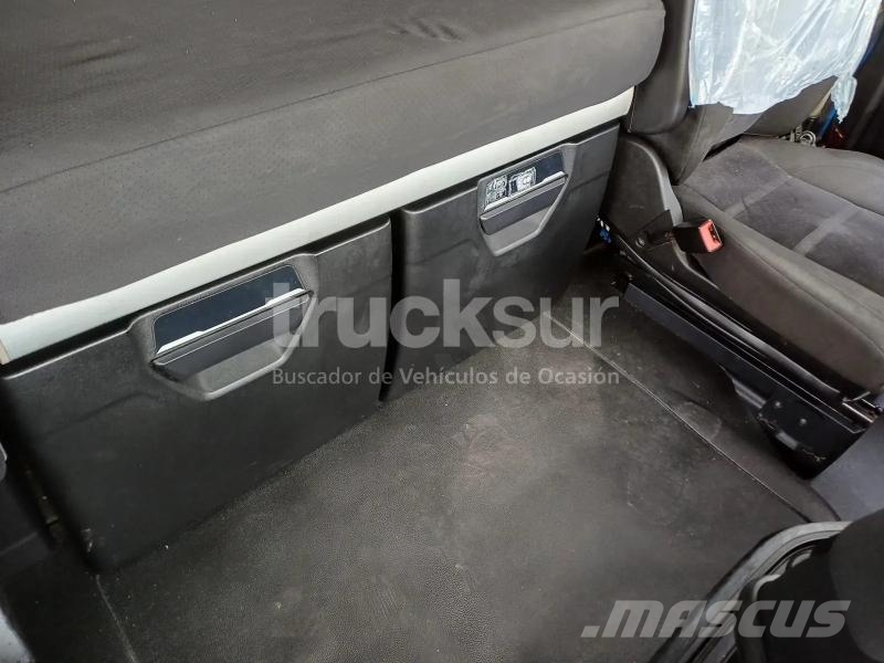Iveco S-WAY AS440S46T/P Autotractoare