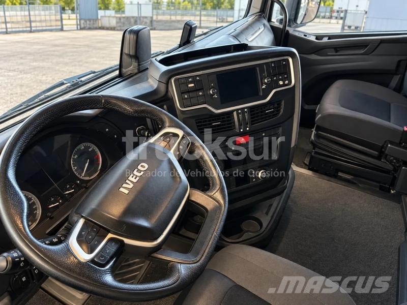 Iveco S-WAY AS440S49T/P Autotractoare