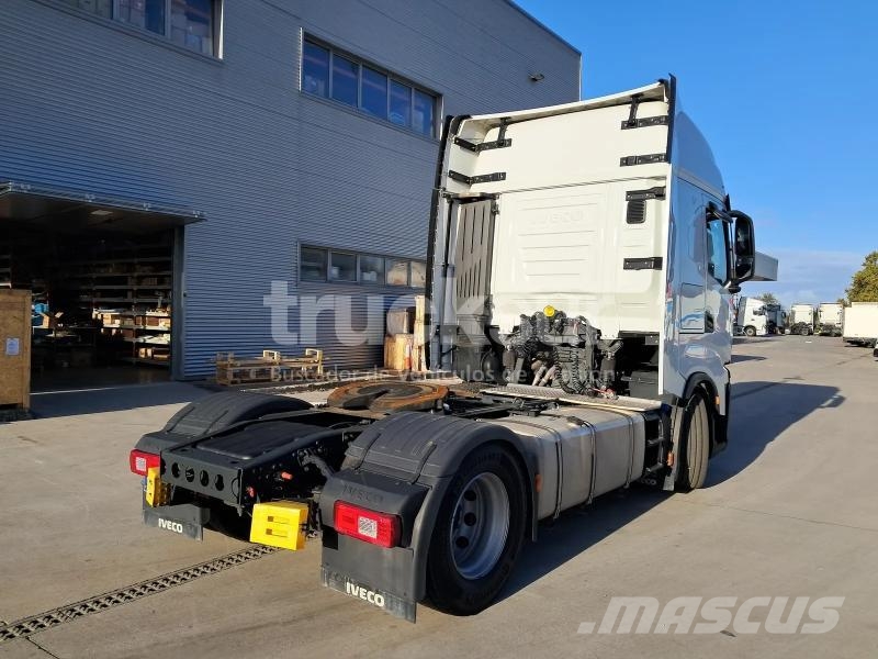 Iveco S-WAY AS440S49T/P Naudoti vilkikai