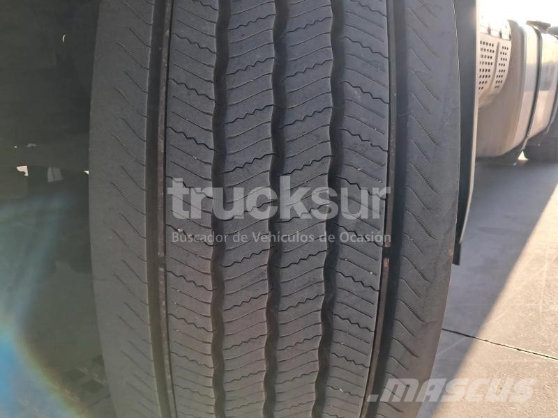 Iveco S-WAY AS440S49T/P Naudoti vilkikai