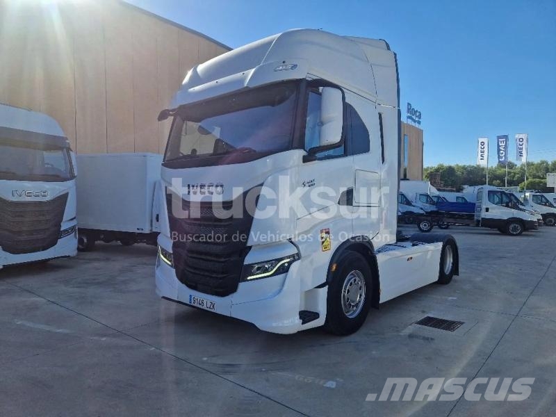 Iveco S-WAY AS440S49T/P Naudoti vilkikai