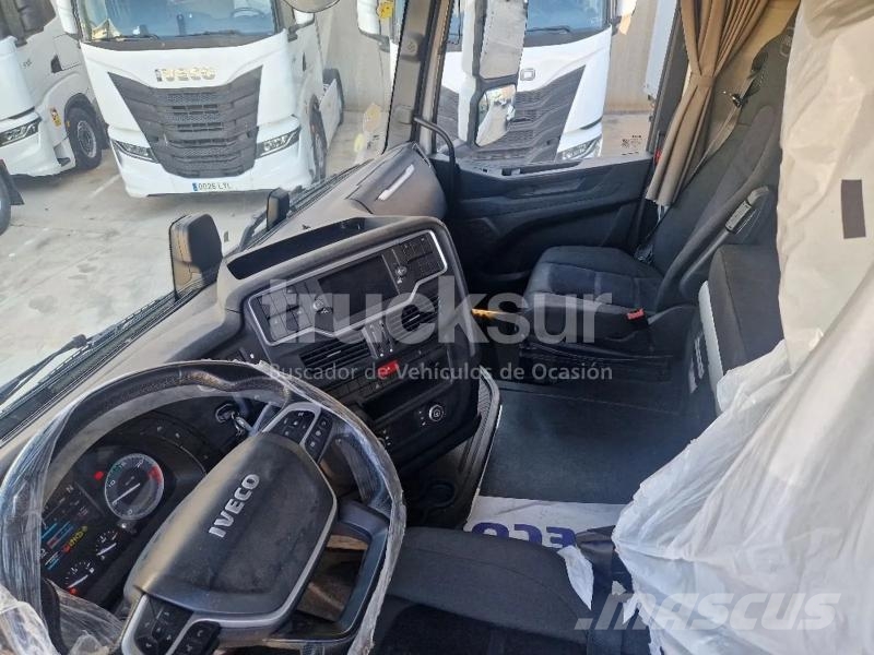 Iveco S-WAY AS440S49T/P Naudoti vilkikai