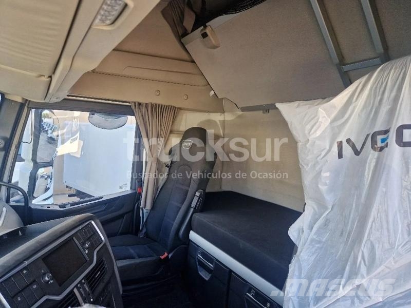 Iveco S-WAY AS440S49T/P Naudoti vilkikai