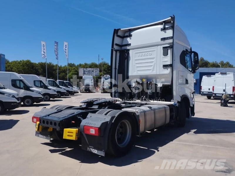 Iveco S-WAY AS440S49T/P Naudoti vilkikai