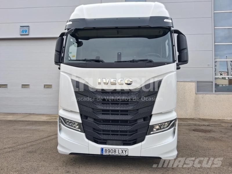Iveco S-WAY AS440S53T/P Sattelzugmaschinen