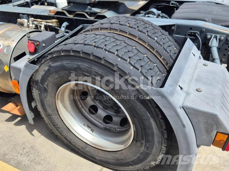 Iveco STRALIS AS440S40T/P LNG GAS Prime Movers