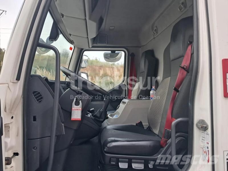 Renault D 12.210 15P FRC P/E CARR (USADO) Kühlkoffer