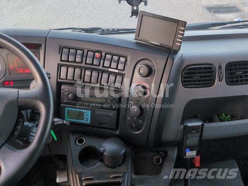 Renault D12.240 Camion frigorifique